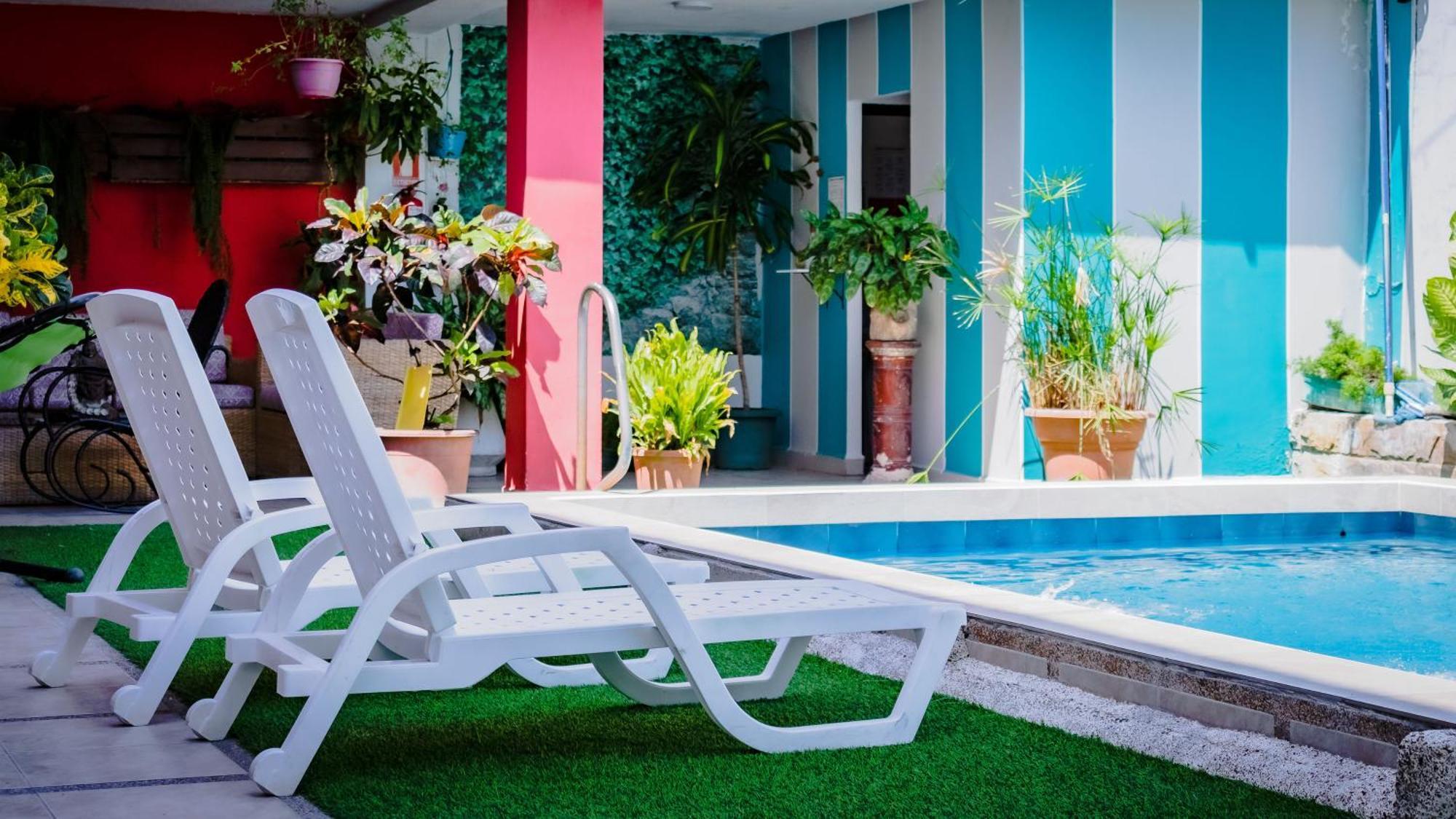 Hostal Antares Манта Екстериор снимка