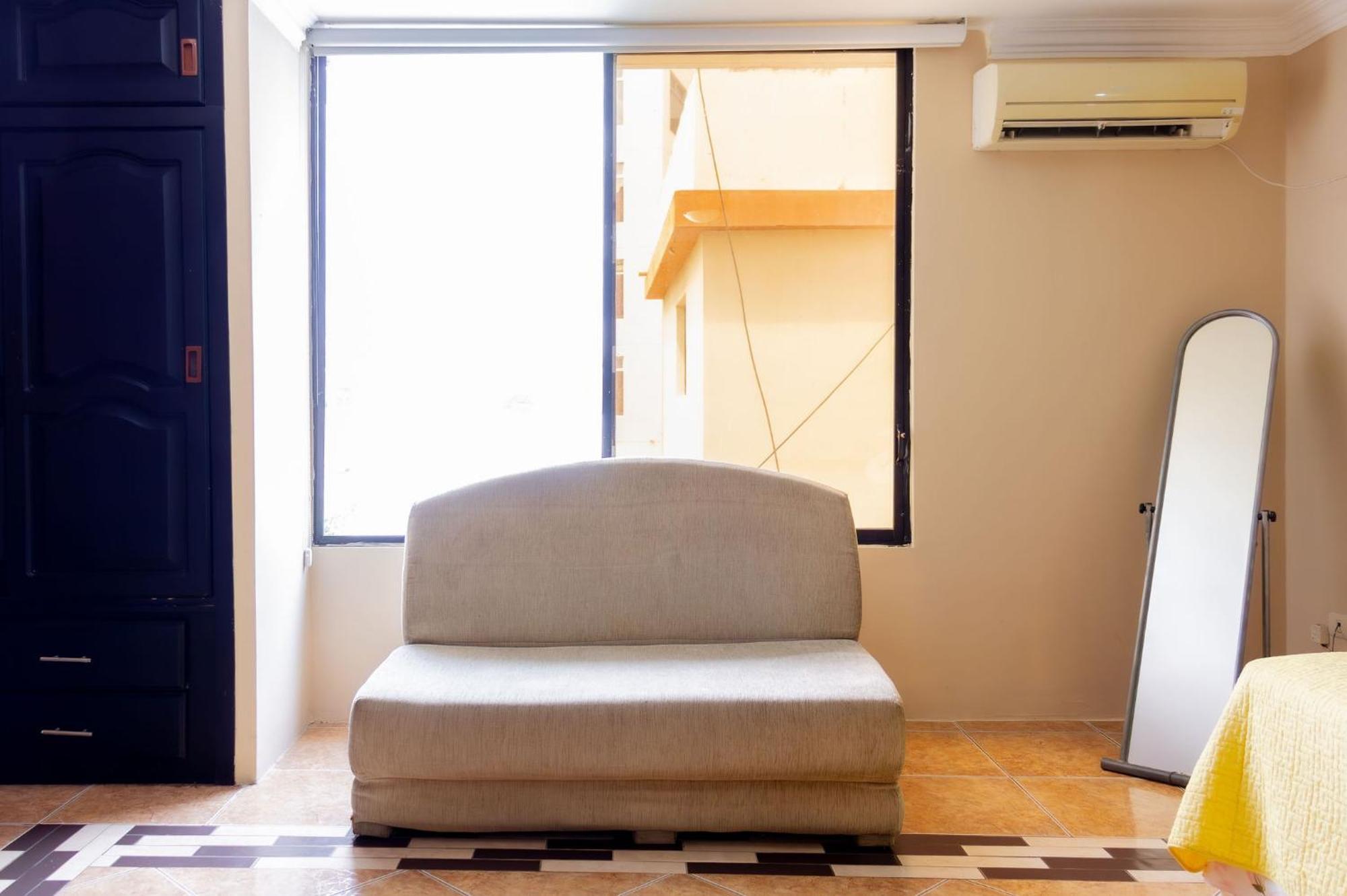 Hostal Antares Манта Екстериор снимка