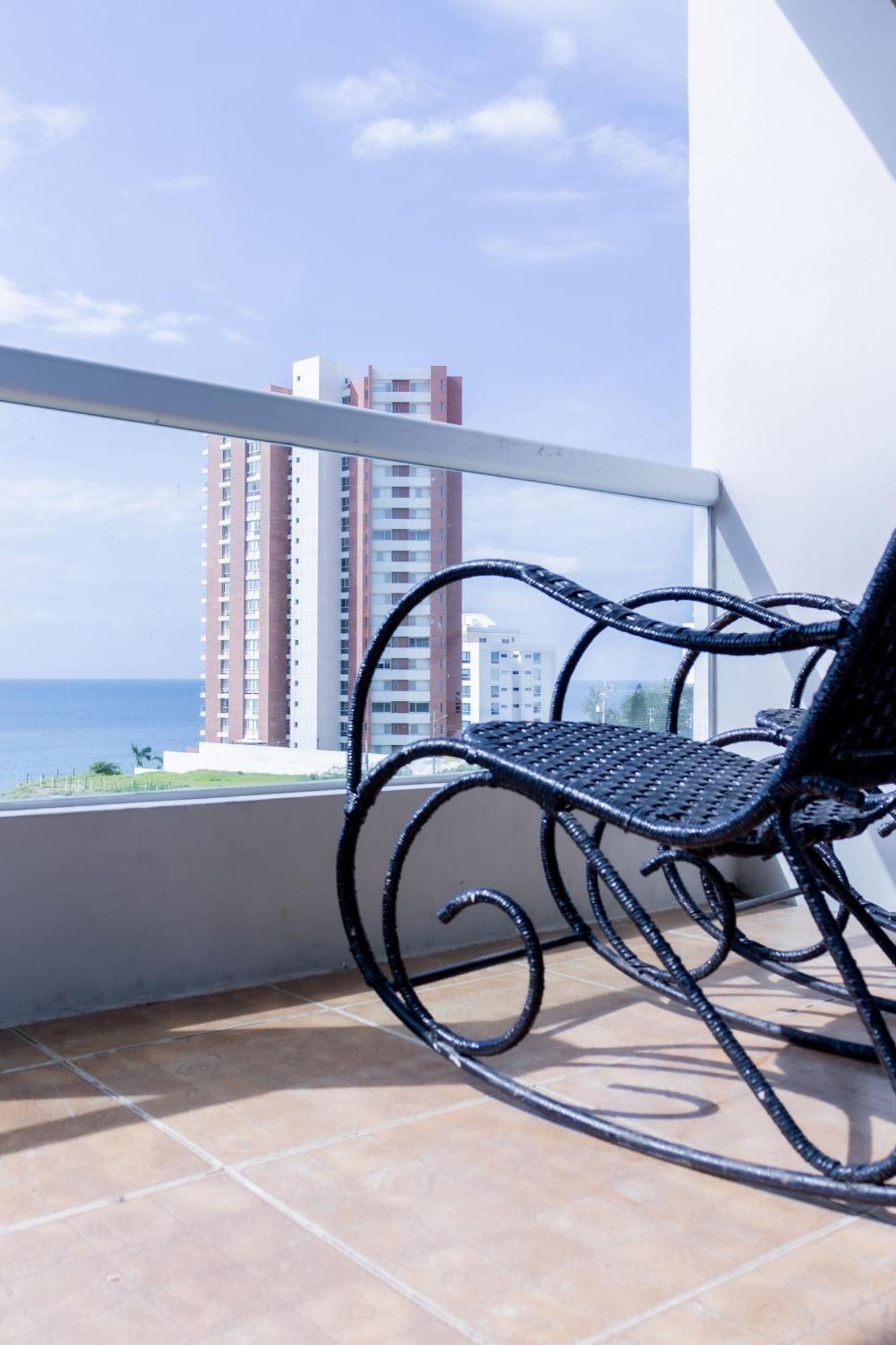 Hostal Antares Манта Екстериор снимка