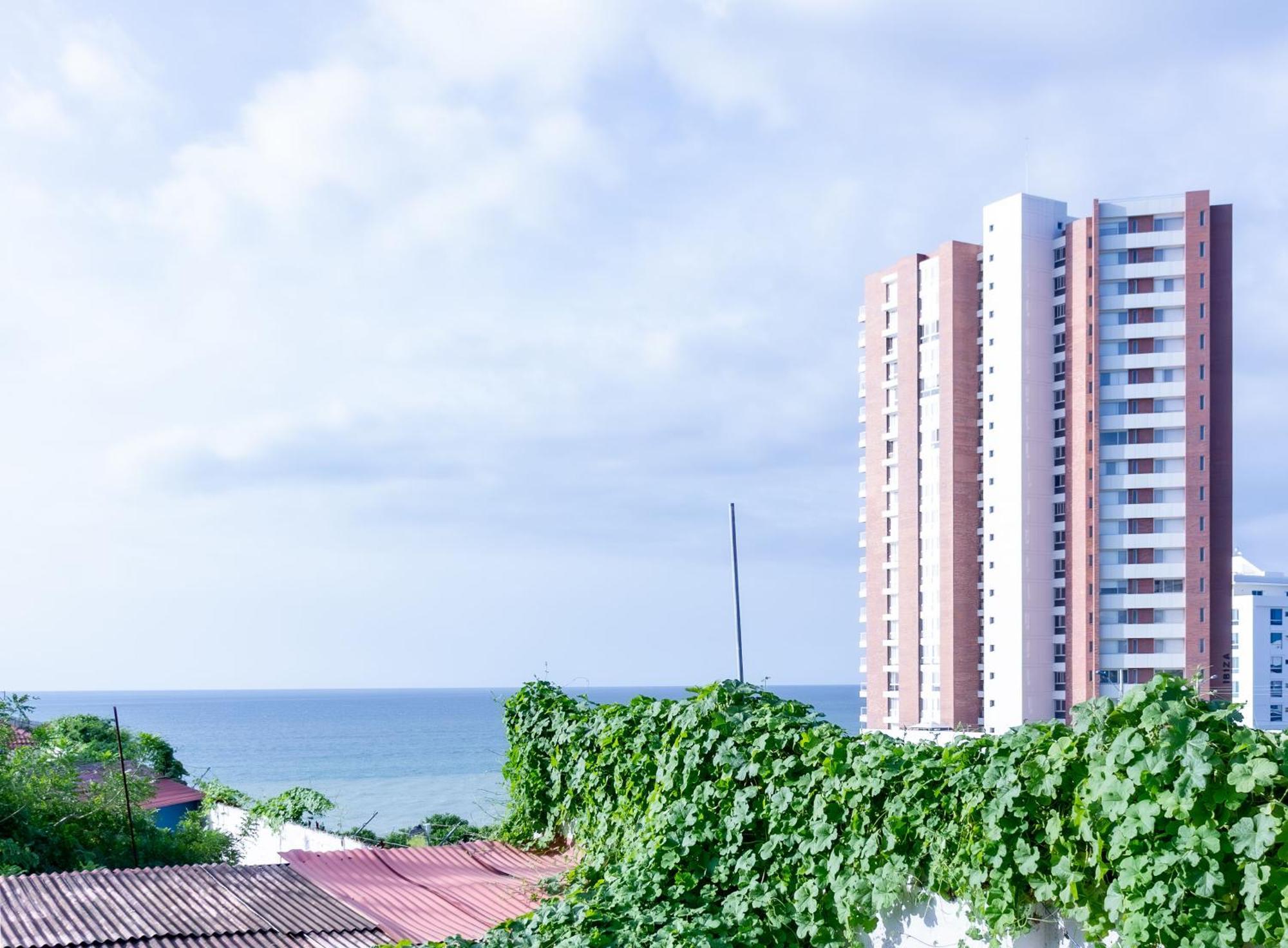 Hostal Antares Манта Екстериор снимка